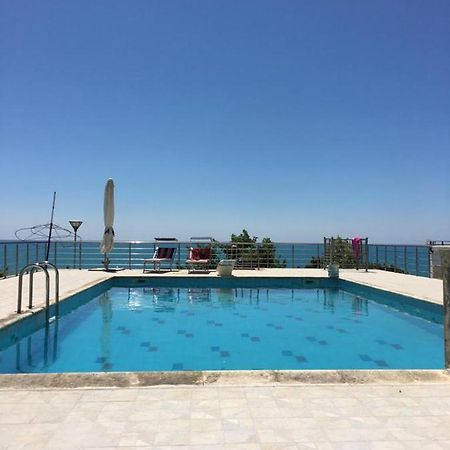 Oasis Residency Apartment Спиле Екстериор снимка