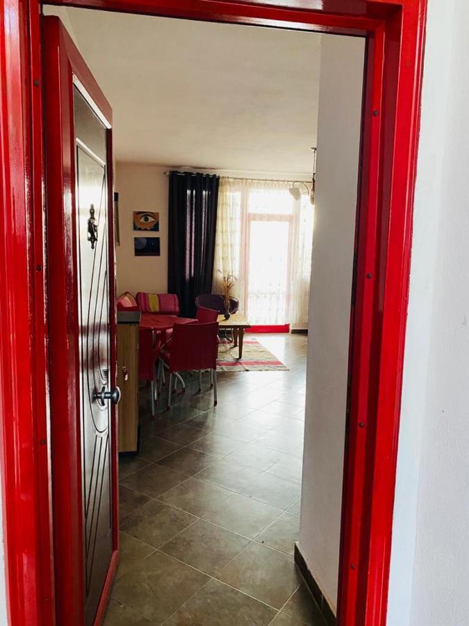 Oasis Residency Apartment Спиле Екстериор снимка